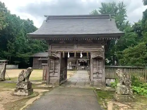 大神山神社本宮の山門・神門
