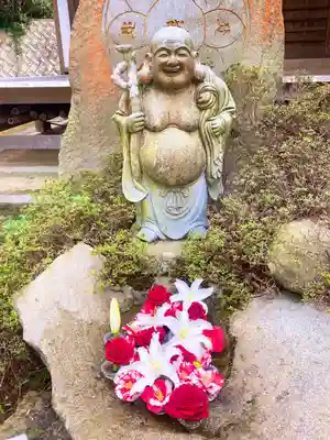 高龍寺の像