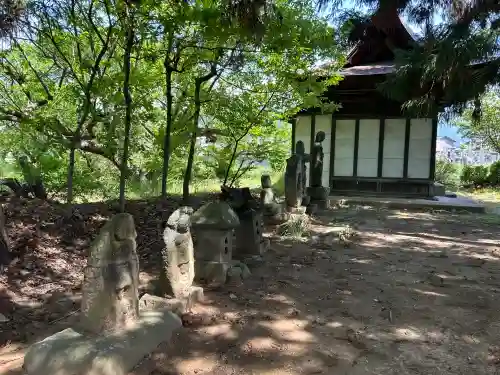 弘法堂の{uncategorized: "未分類", other: "その他", undefined: "問題あり", building: "その他建物", grave: "お墓", sacred_gate: "鳥居", guardian: "狛犬", statue: "像", buddha: "仏像", history: "歴史", nature: "自然", garden: "庭園", animal: "動物", pagoda: "塔", temizu: "手水舎", mountain_gate: "山門・神門", sanctuary: "本殿・本堂", subordinate: "末社・摂社", art: "芸術", scenery: "景色", jizo: "地蔵", ema: "絵馬", goshuin: "御朱印", omikuji: "おみくじ", items: "授与品その他", amulet: "お守り", goshuincho: "御朱印帳", eats: "食事", festival: "お祭り", votive_dance: "神楽", shichigosan: "七五三参", wedding: "結婚式", experience: "体験その他", initially: "初詣", around: "周辺", anti_infection: "感染症対策"}