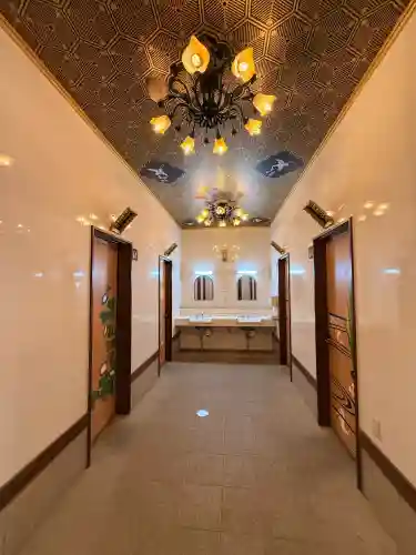 大杉神社の{uncategorized: "未分類", other: "その他", undefined: "問題あり", building: "その他建物", grave: "お墓", sacred_gate: "鳥居", guardian: "狛犬", statue: "像", buddha: "仏像", history: "歴史", nature: "自然", garden: "庭園", animal: "動物", pagoda: "塔", temizu: "手水舎", mountain_gate: "山門・神門", sanctuary: "本殿・本堂", subordinate: "末社・摂社", art: "芸術", scenery: "景色", jizo: "地蔵", ema: "絵馬", goshuin: "御朱印", omikuji: "おみくじ", items: "授与品その他", amulet: "お守り", goshuincho: "御朱印帳", eats: "食事", festival: "お祭り", votive_dance: "神楽", shichigosan: "七五三参", wedding: "結婚式", experience: "体験その他", initially: "初詣", around: "周辺", anti_infection: "感染症対策"}