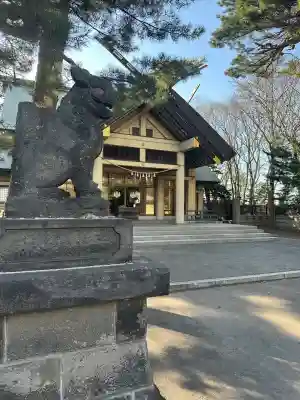 江別神社の{uncategorized: "未分類", other: "その他", undefined: "問題あり", building: "その他建物", grave: "お墓", sacred_gate: "鳥居", guardian: "狛犬", statue: "像", buddha: "仏像", history: "歴史", nature: "自然", garden: "庭園", animal: "動物", pagoda: "塔", temizu: "手水舎", mountain_gate: "山門・神門", sanctuary: "本殿・本堂", subordinate: "末社・摂社", art: "芸術", scenery: "景色", jizo: "地蔵", ema: "絵馬", goshuin: "御朱印", omikuji: "おみくじ", items: "授与品その他", amulet: "お守り", goshuincho: "御朱印帳", eats: "食事", festival: "お祭り", votive_dance: "神楽", shichigosan: "七五三参", wedding: "結婚式", experience: "体験その他", initially: "初詣", around: "周辺", anti_infection: "感染症対策"}