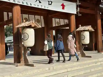 橿原神宮の山門・神門