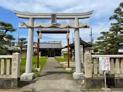 伊弉諾神社の鳥居