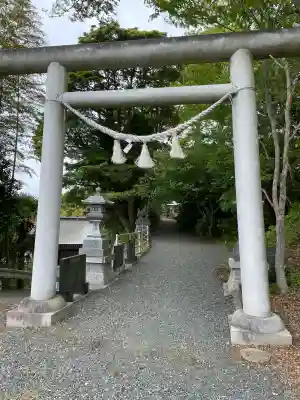 佐波波地祇神社の{uncategorized: "未分類", other: "その他", undefined: "問題あり", building: "その他建物", grave: "お墓", sacred_gate: "鳥居", guardian: "狛犬", statue: "像", buddha: "仏像", history: "歴史", nature: "自然", garden: "庭園", animal: "動物", pagoda: "塔", temizu: "手水舎", mountain_gate: "山門・神門", sanctuary: "本殿・本堂", subordinate: "末社・摂社", art: "芸術", scenery: "景色", jizo: "地蔵", ema: "絵馬", goshuin: "御朱印", omikuji: "おみくじ", items: "授与品その他", amulet: "お守り", goshuincho: "御朱印帳", eats: "食事", festival: "お祭り", votive_dance: "神楽", shichigosan: "七五三参", wedding: "結婚式", experience: "体験その他", initially: "初詣", around: "周辺", anti_infection: "感染症対策"}