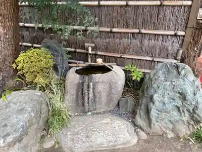 正寶院（飛不動尊）の手水舎