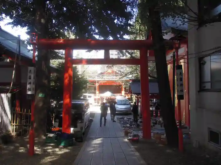 花園神社の鳥居