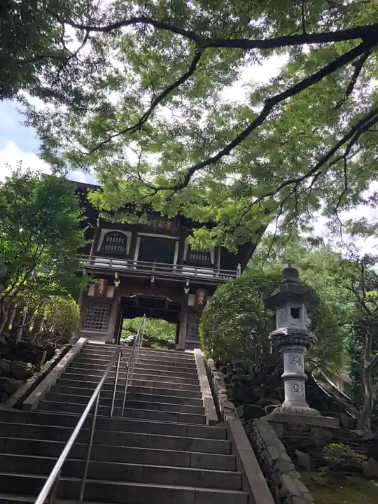 常照寺の山門・神門