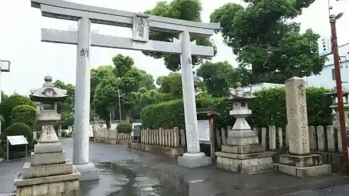 泉井上神社の鳥居