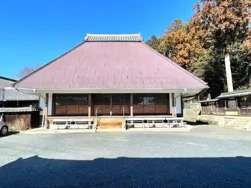 安楽寺の本殿