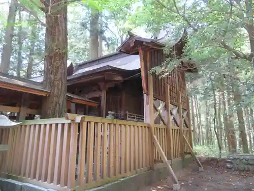 原野八幡宮の本殿