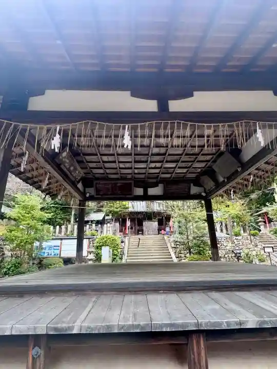 石座神社の{uncategorized: "未分類", other: "その他", undefined: "問題あり", building: "その他建物", grave: "お墓", sacred_gate: "鳥居", guardian: "狛犬", statue: "像", buddha: "仏像", history: "歴史", nature: "自然", garden: "庭園", animal: "動物", pagoda: "塔", temizu: "手水舎", mountain_gate: "山門・神門", sanctuary: "本殿・本堂", subordinate: "末社・摂社", art: "芸術", scenery: "景色", jizo: "地蔵", ema: "絵馬", goshuin: "御朱印", omikuji: "おみくじ", items: "授与品その他", amulet: "お守り", goshuincho: "御朱印帳", eats: "食事", festival: "お祭り", votive_dance: "神楽", shichigosan: "七五三参", wedding: "結婚式", experience: "体験その他", initially: "初詣", around: "周辺", anti_infection: "感染症対策"}