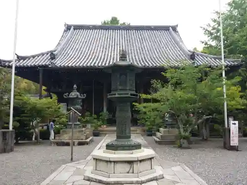 穴太寺の本殿・本堂