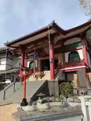 放生寺の本殿