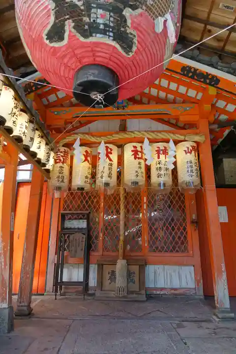 岬神社(土佐稲荷神社)の本殿・本堂