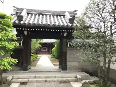 蓮光寺の山門・神門
