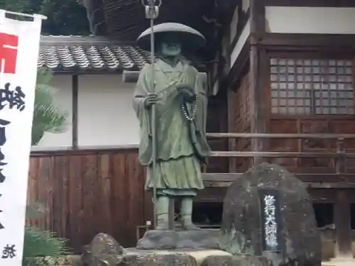 常福寺の像