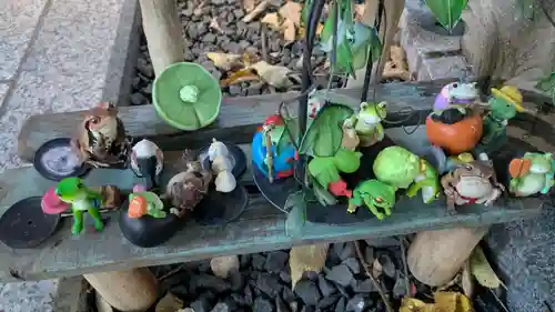 札幌諏訪神社の像