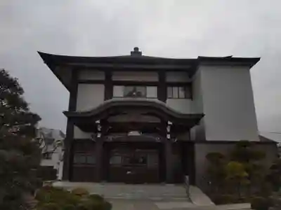 秀明寺の本殿・本堂