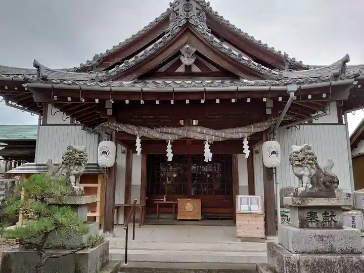 御嶽神社茅萱宮の本殿・本堂