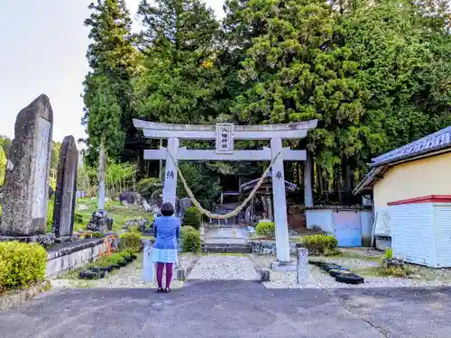 八幡神社 (阿木)の鳥居