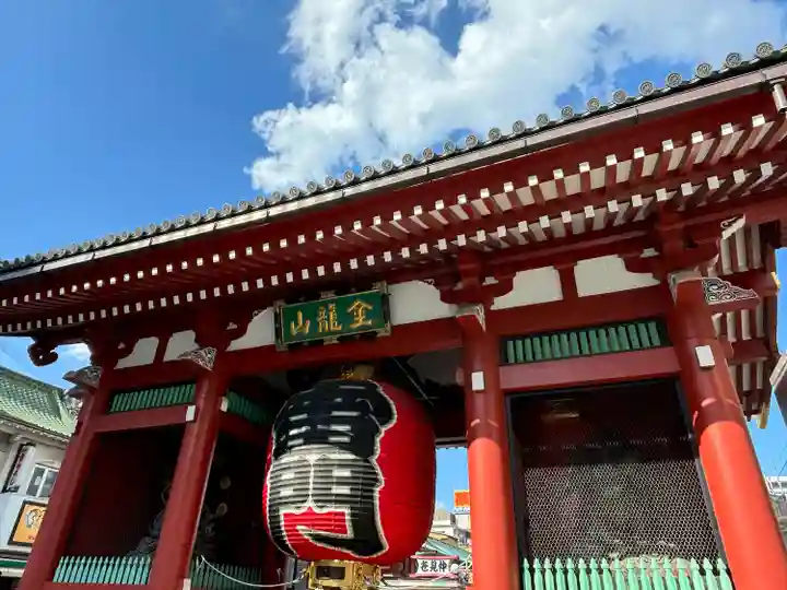 浅草寺の山門・神門
