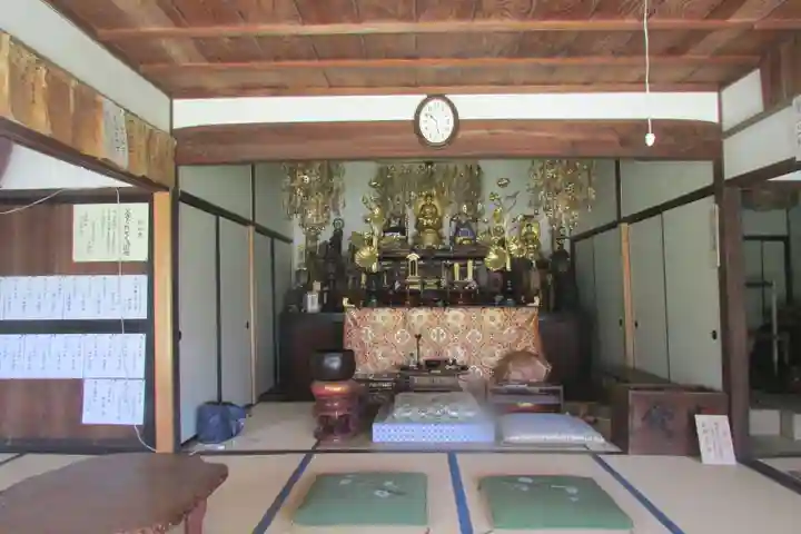 薬師寺の本殿・本堂