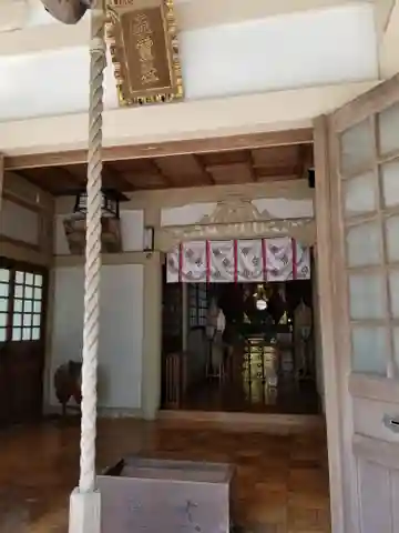 五霊社の本殿・本堂