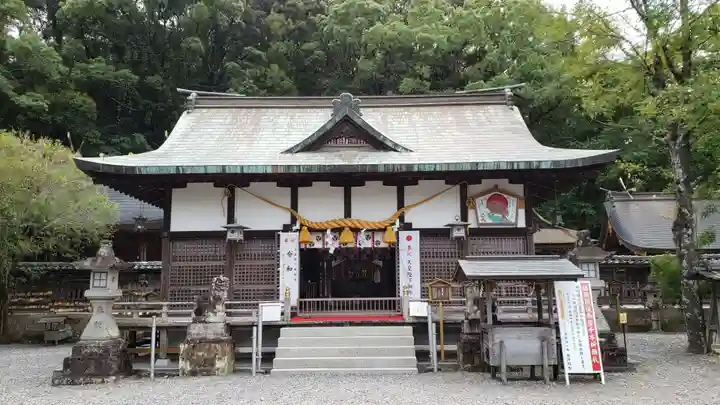 闘鶏神社の本殿・本堂