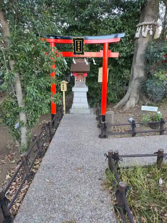 川越八幡宮の{uncategorized: "未分類", other: "その他", undefined: "問題あり", building: "その他建物", grave: "お墓", sacred_gate: "鳥居", guardian: "狛犬", statue: "像", buddha: "仏像", history: "歴史", nature: "自然", garden: "庭園", animal: "動物", pagoda: "塔", temizu: "手水舎", mountain_gate: "山門・神門", sanctuary: "本殿・本堂", subordinate: "末社・摂社", art: "芸術", scenery: "景色", jizo: "地蔵", ema: "絵馬", goshuin: "御朱印", omikuji: "おみくじ", items: "授与品その他", amulet: "お守り", goshuincho: "御朱印帳", eats: "食事", festival: "お祭り", votive_dance: "神楽", shichigosan: "七五三参", wedding: "結婚式", experience: "体験その他", initially: "初詣", around: "周辺", anti_infection: "感染症対策"}