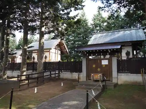 八甲田神社の本殿