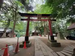 氷川女體神社の鳥居