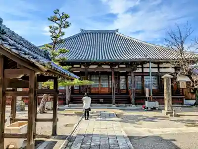 勅願院 観音寺の本殿・本堂