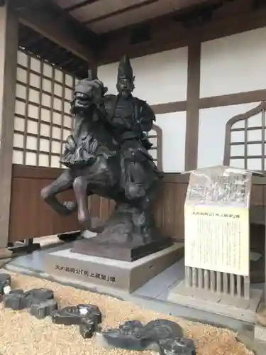 龍福寺の像