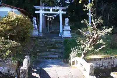 仁井田神社の鳥居