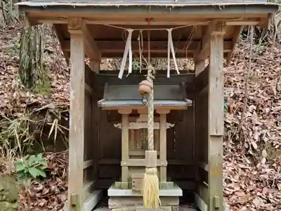 鍬渓神社の末社・摂社