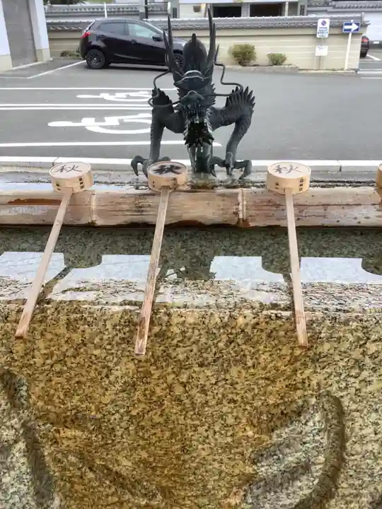 秋葉山圓通寺の手水舎