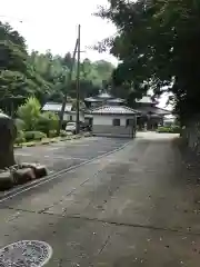 霊感寺の建物その他