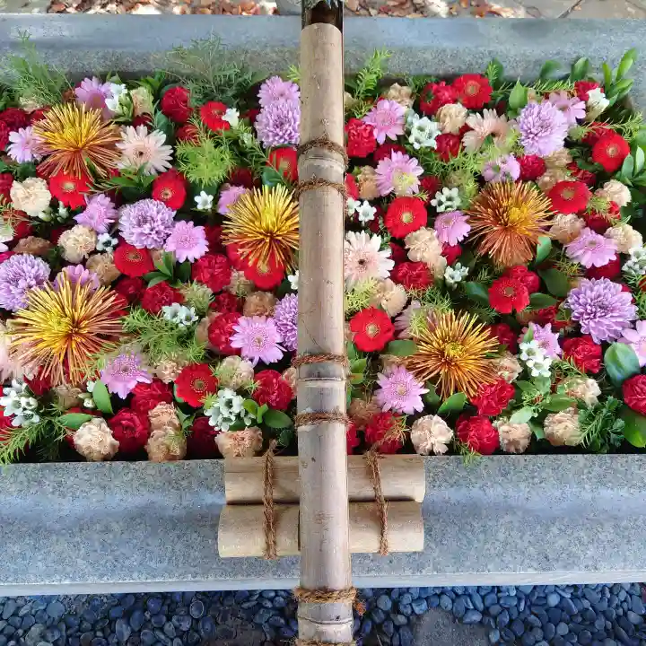 豊山八幡神社の手水舎