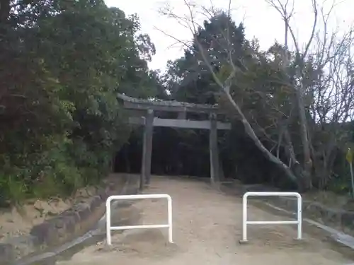 安仁神社の鳥居