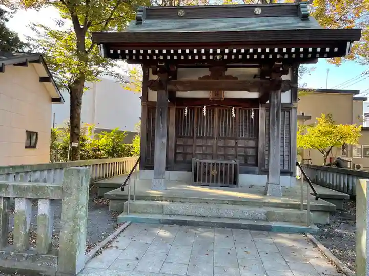 大野台御嶽神社の本殿・本堂