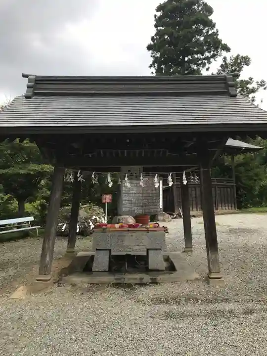 小鹿神社の手水舎