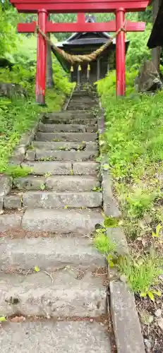 子安大明神の鳥居