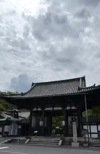石山寺の{uncategorized: "未分類", other: "その他", undefined: "問題あり", building: "その他建物", grave: "お墓", sacred_gate: "鳥居", guardian: "狛犬", statue: "像", buddha: "仏像", history: "歴史", nature: "自然", garden: "庭園", animal: "動物", pagoda: "塔", temizu: "手水舎", mountain_gate: "山門・神門", sanctuary: "本殿・本堂", subordinate: "末社・摂社", art: "芸術", scenery: "景色", jizo: "地蔵", ema: "絵馬", goshuin: "御朱印", omikuji: "おみくじ", items: "授与品その他", amulet: "お守り", goshuincho: "御朱印帳", eats: "食事", festival: "お祭り", votive_dance: "神楽", shichigosan: "七五三参", wedding: "結婚式", experience: "体験その他", initially: "初詣", around: "周辺", anti_infection: "感染症対策"}