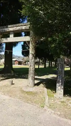 井口八幡宮の鳥居