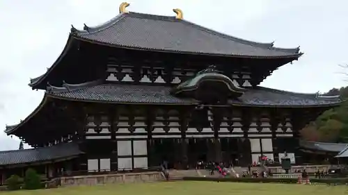 東大寺の本殿