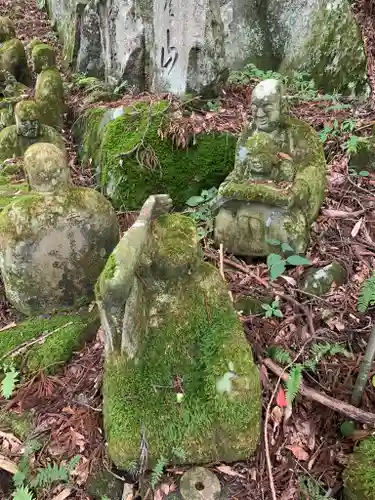 東堂山 満福寺（昭和羅漢）の像