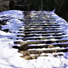 霊山神社の建物その他