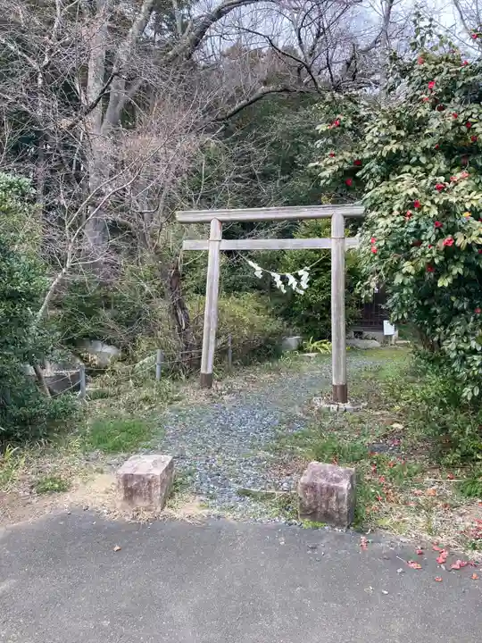 咳嗽神社の鳥居