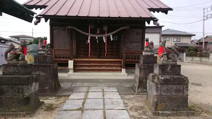 尾曳稲荷神社の本殿・本堂