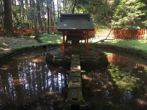 石山寺の末社